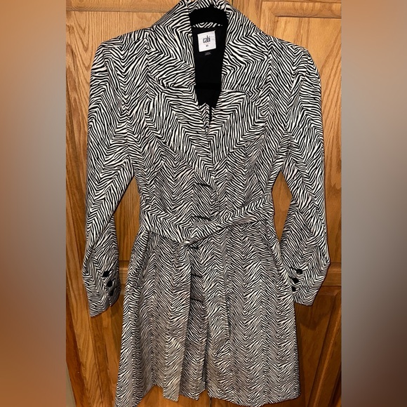 Cabi zebra trench coat. Size XS. *Worn once—amazing quality - Picture 6 of 11